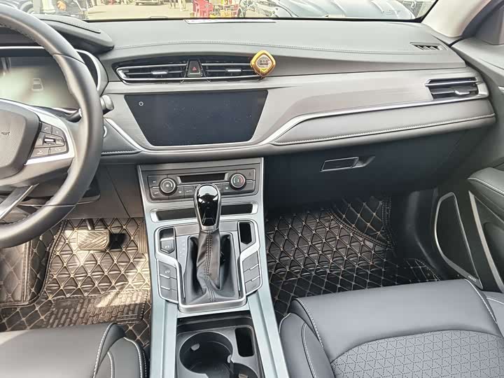 Фото 7 - Geely Emgrand