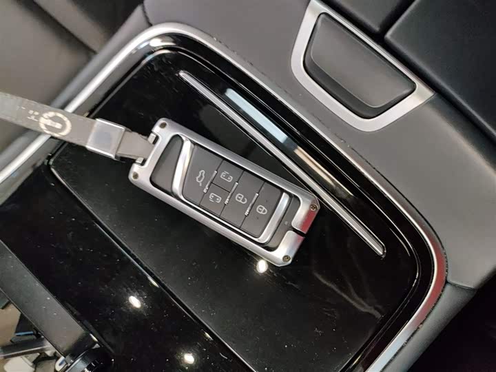 Фото 9 - GAC Trumpchi M8