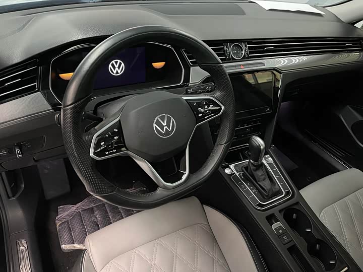 Фото 5 - Volkswagen Magotan