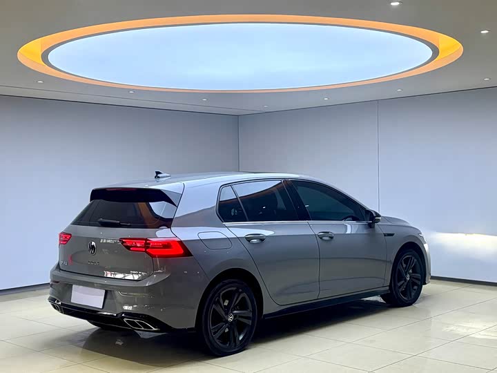 Фото 6 - Volkswagen Golf