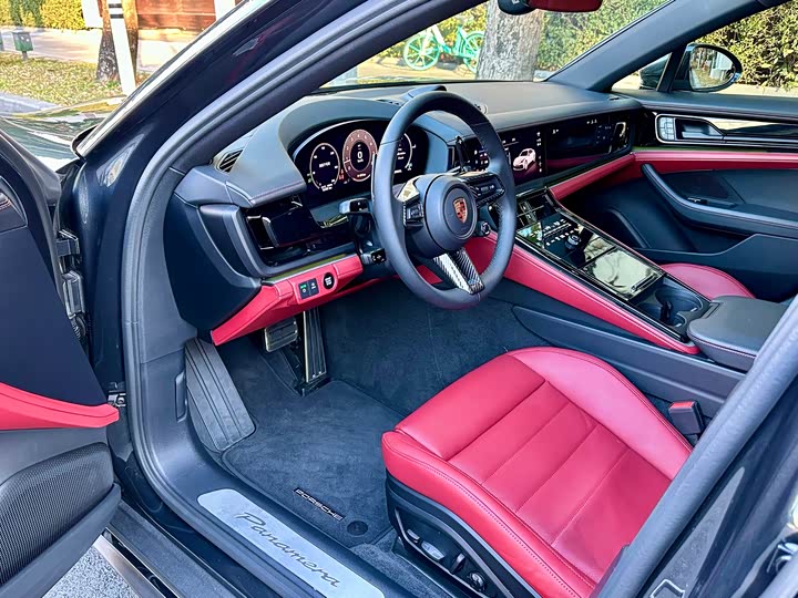 Фото 5 - Porsche Panamera