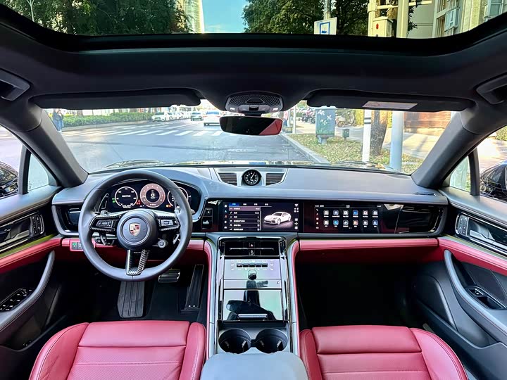 Фото 8 - Porsche Panamera