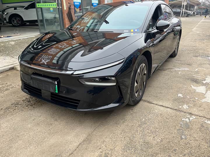 Фото 1 - XPeng F57