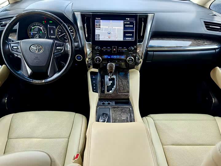 Фото 4 - Toyota Vellfire