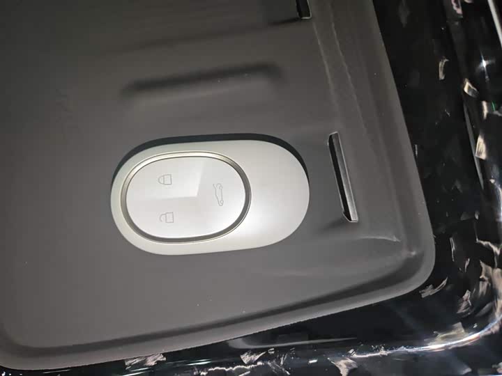 Фото 9 - Nio ET5