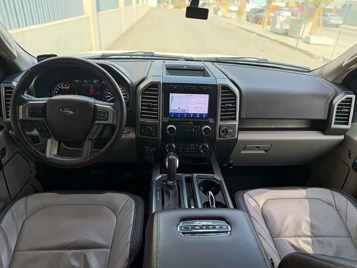 Фото 5 - Ford F-150 Raptor