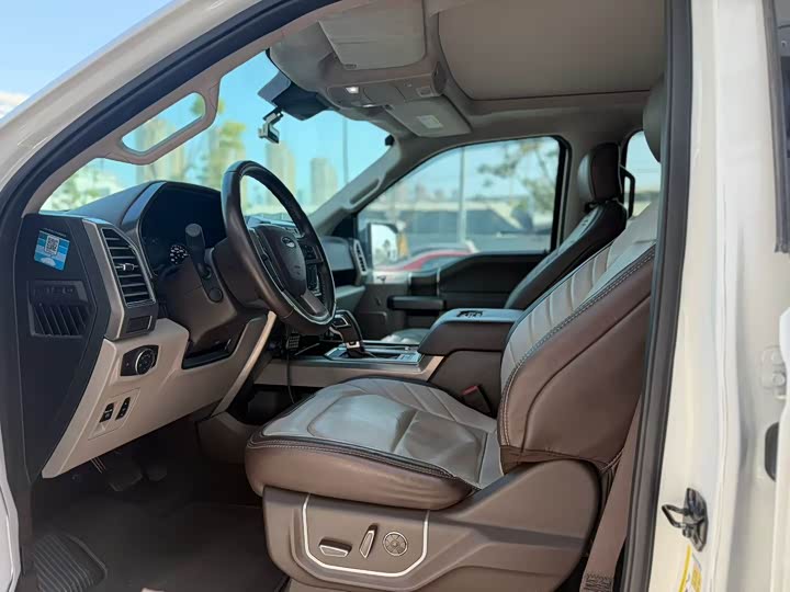 Фото 6 - Ford F-150 Raptor