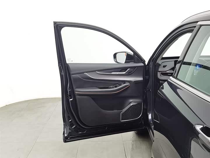 Фото 8 - Exeed LX C-DM Hybrid