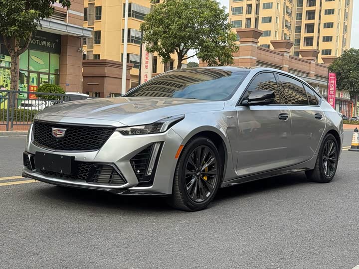 Фото 1 - Cadillac CT5