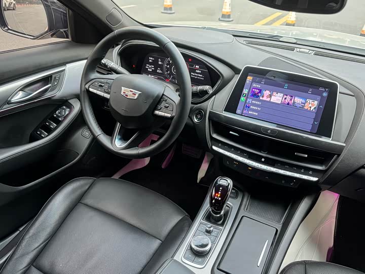 Фото 7 - Cadillac CT5