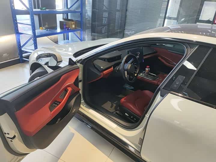 Фото 8 - Xiaomi SU7