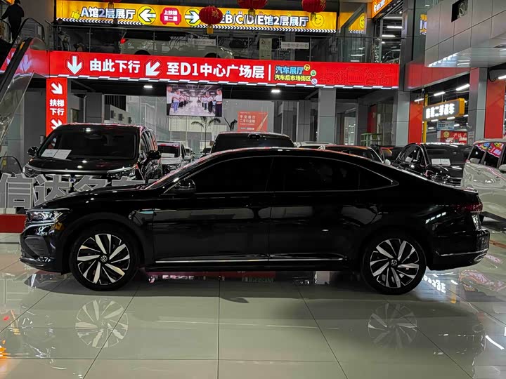 Фото 5 - Volkswagen Passat