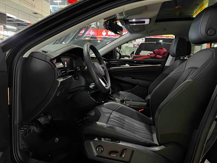 Фото 9 - Volkswagen Passat