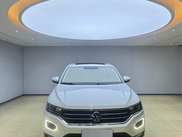 Фото 2 - Volkswagen T-Roc