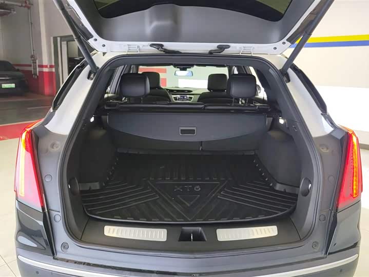 Фото 4 - Cadillac XT5