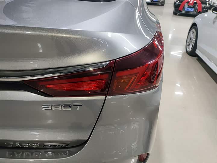 Фото 8 - Changan Eado Plus