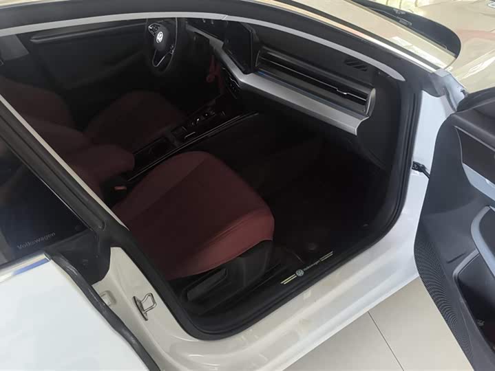 Фото 8 - Volkswagen Lamando L