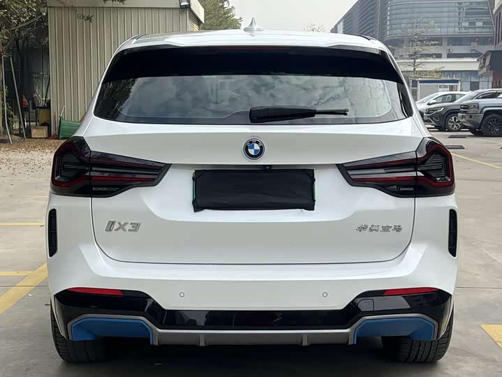 Фото 5 - BMW iX3