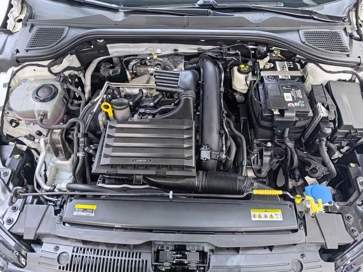 Фото 6 - Volkswagen Golf