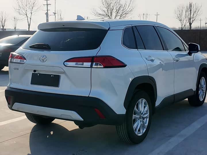 Фото 2 - Toyota Corolla Cross