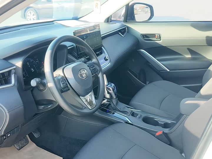 Фото 6 - Toyota Corolla Cross