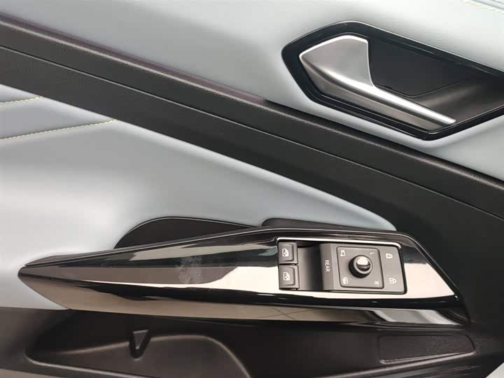 Фото 9 - Volkswagen ID.4 X