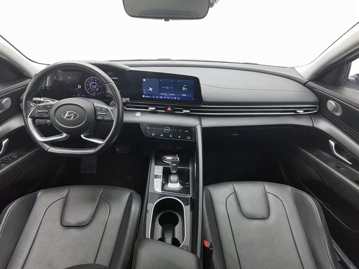 Фото 5 - Hyundai Elantra N line