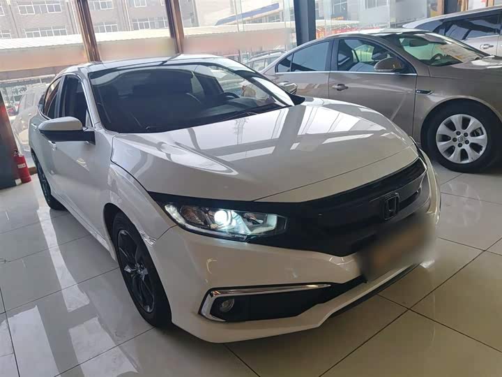 Фото 4 - Honda Civic