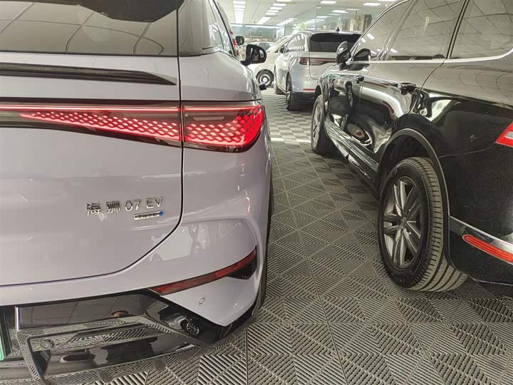 Фото 8 - BYD Sea Lion 07 EV