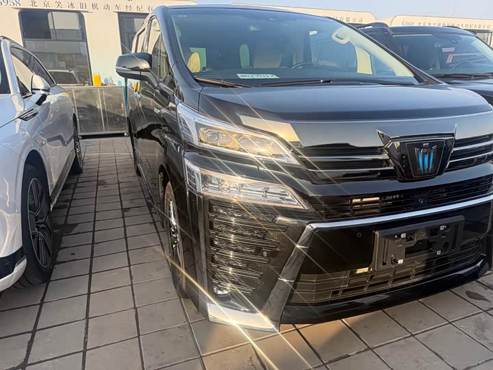 Фото 4 - Toyota Vellfire