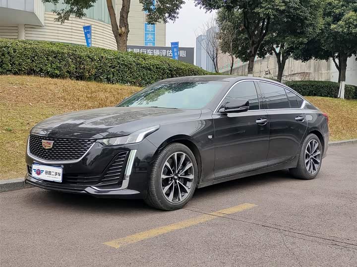 Фото 1 - Cadillac CT5