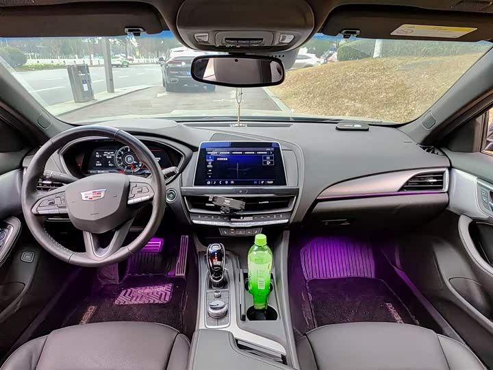 Фото 6 - Cadillac CT5