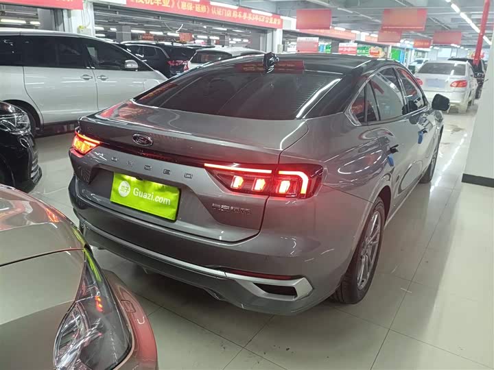 Фото 7 - Ford Mondeo