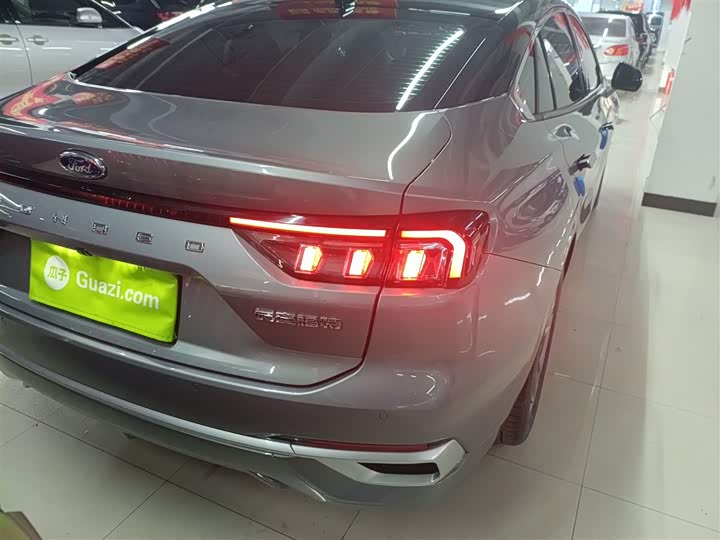 Фото 8 - Ford Mondeo