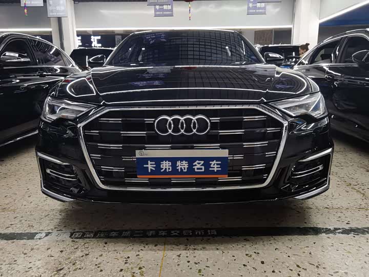 Фото 2 - Audi A6L