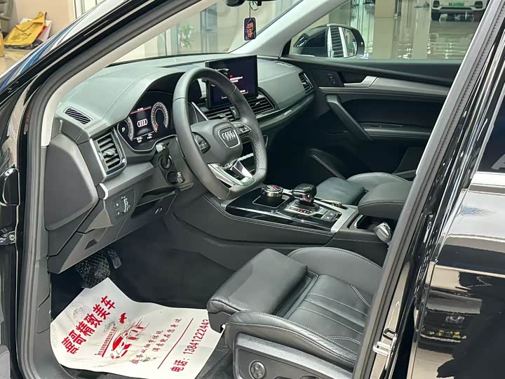 Фото 4 - Audi Q5L