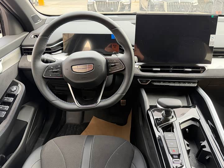 Фото 7 - Geely Preface