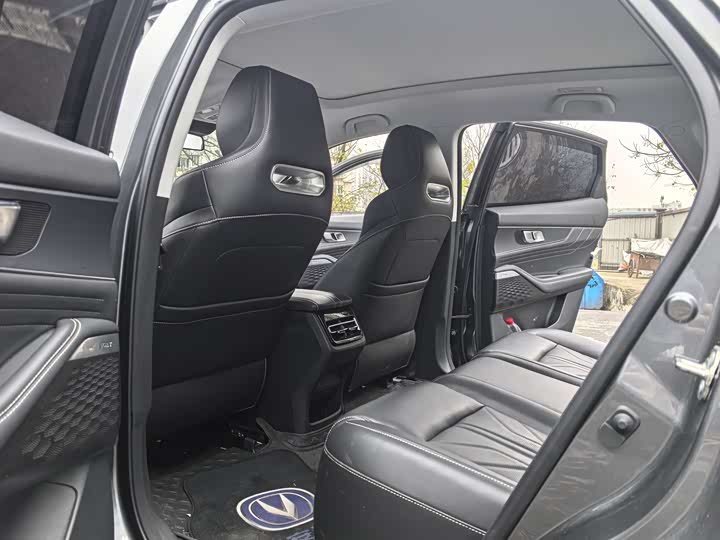 Фото 8 - Changan UNI-K