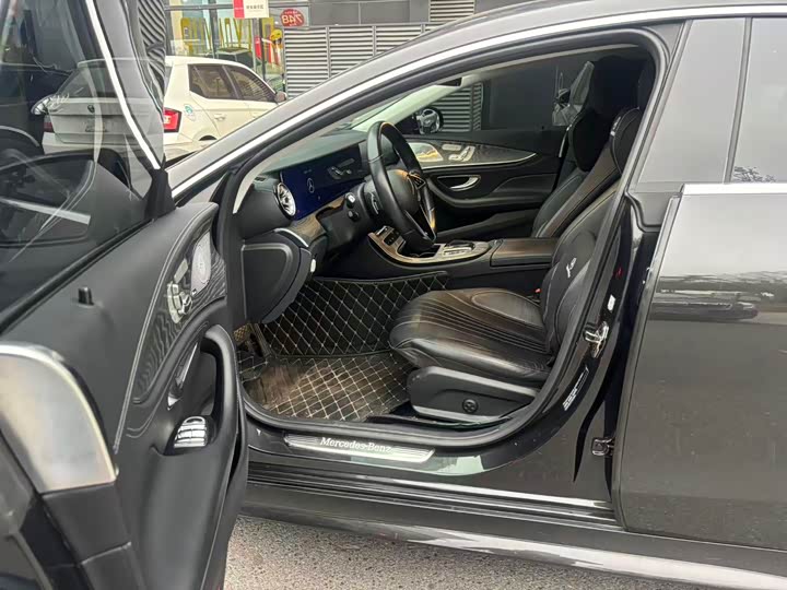 Фото 7 - Mercedes-Benz CLS-Class