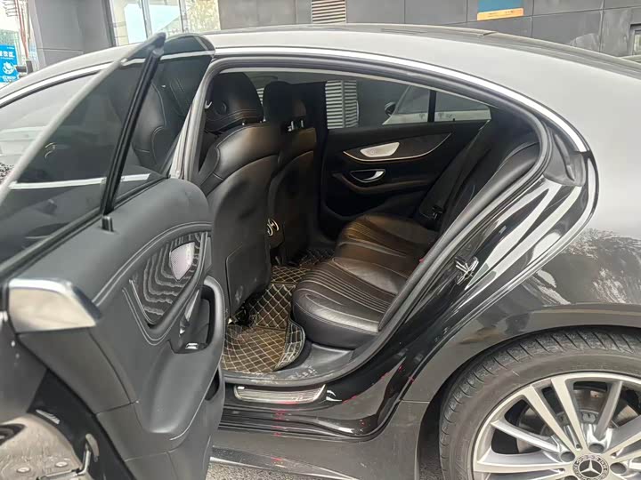 Фото 8 - Mercedes-Benz CLS-Class