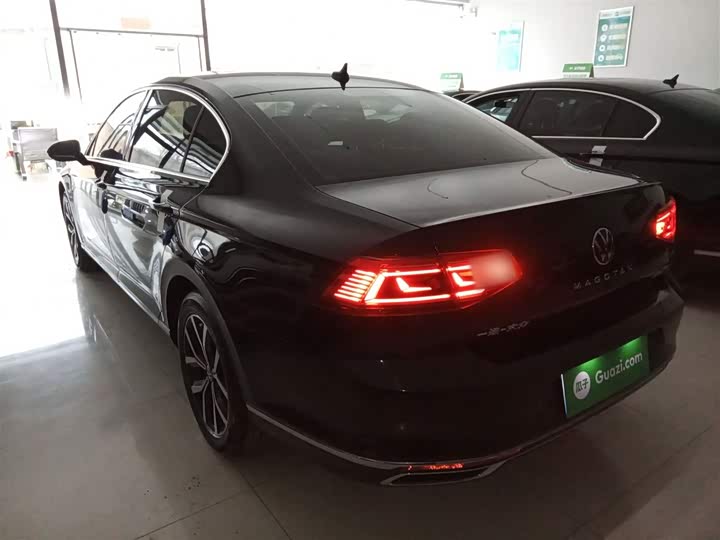 Фото 5 - Volkswagen Magotan