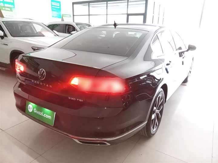 Фото 7 - Volkswagen Magotan