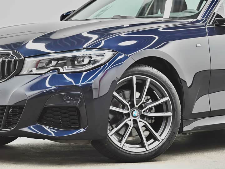 Фото 2 - BMW 3 Series