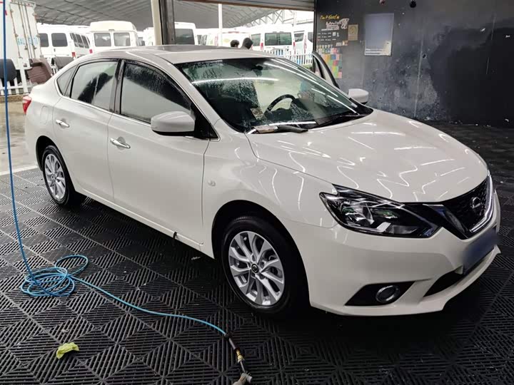 Фото 4 - Nissan Sylphy