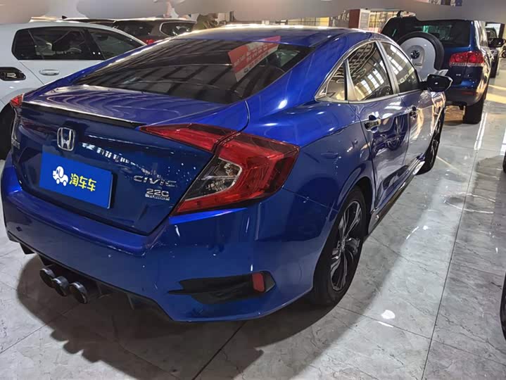 Фото 3 - Honda Civic