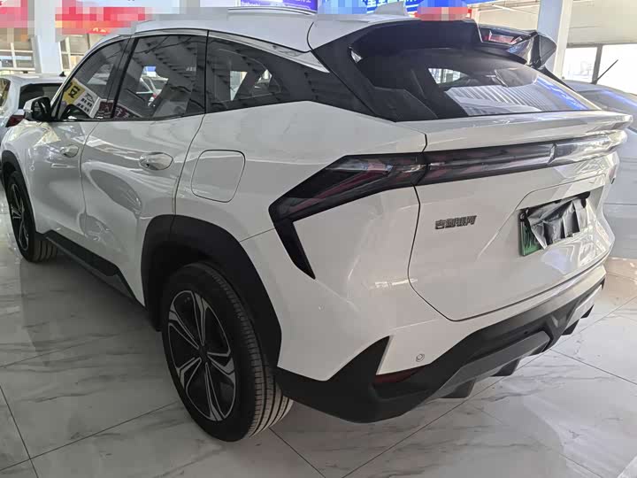 Фото 4 - Geely Galaxy L7