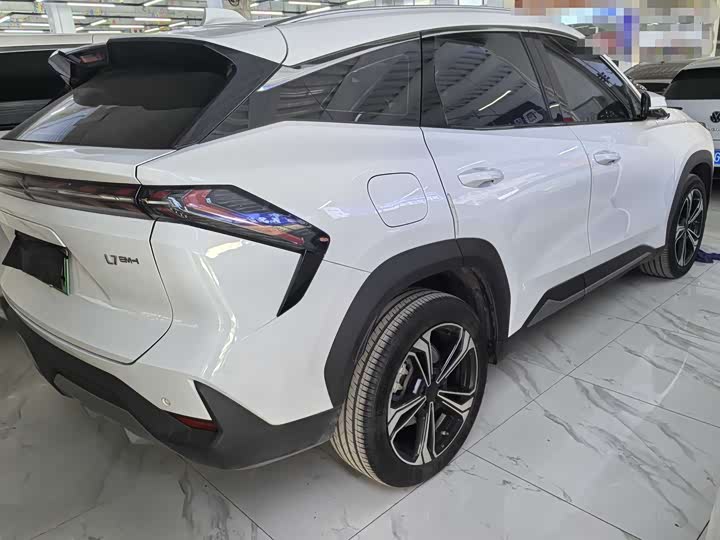 Фото 6 - Geely Galaxy L7