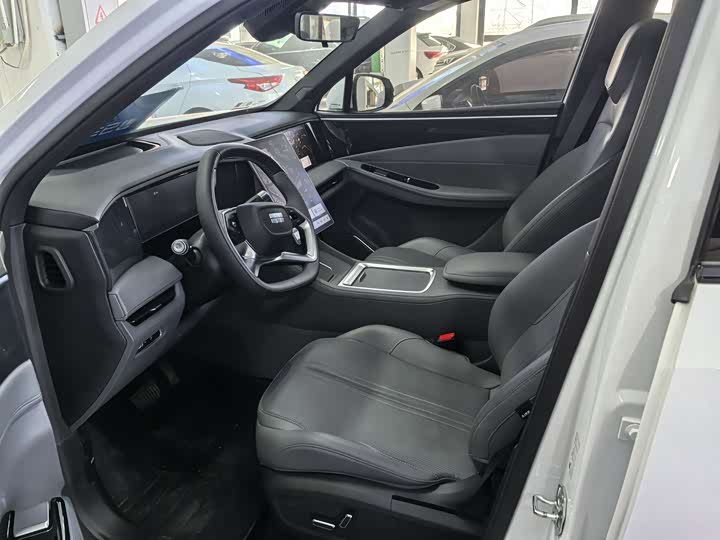 Фото 7 - Geely Galaxy L7