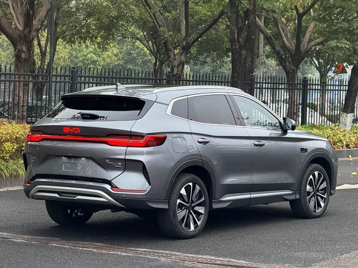 Фото 3 - BYD Song Plus Hybrid/EV