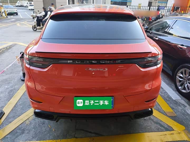 Фото 6 - Porsche Cayenne